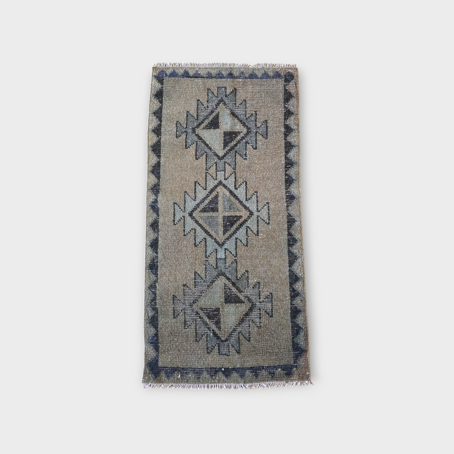 Mini Rug | No. 311